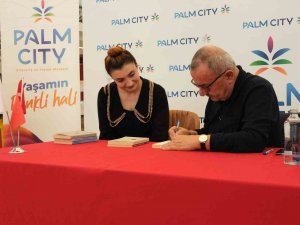 Ünlü Şair Şükrü Erbaş Okurlarıyla Buluştu