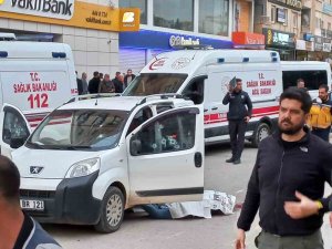 Mardin’de Seyir Halindeki Araca Silahlı Saldırı: 2 Ölü