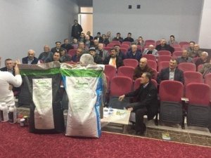 Pazaryeri’nde Çiftçiler Bilgilendirildi