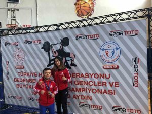 Çağdaş Kaya Halterde Türkiye Şampiyonu Oldu