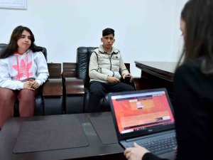 Mersin’de Yks’ye Girecek Depremzede Öğrencilere Rehberlik Desteği