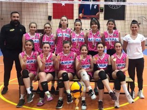 Kvk Midi Kızlar’da İ̇l Birincisi Oldu