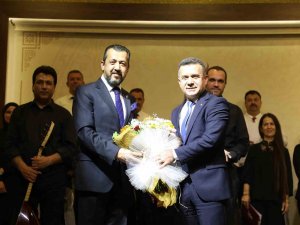 Şehzadeler Belediyesi Korosu, Şehitler İçin Sahne Aldı