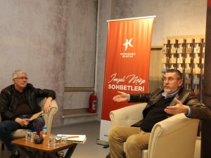 Küçükçekmece’deki İ̇mzalı Kitaplar Müzesi’ne Ünlü Spor Yorumcusu Cem Dizdar Konuk Oldu