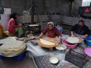 Ramazan Yufkaları İmeceyle Hazırlandı