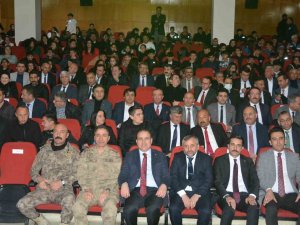Vali Akbıyık, Nevruz Programına Katıldı