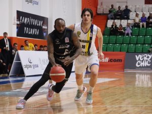Lider Kendi Evinde Galip Geldi