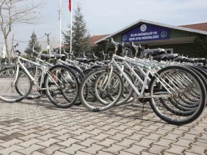 Atıl Bisikletler Çocuklar İçin Geri Dönüştürülüyor
