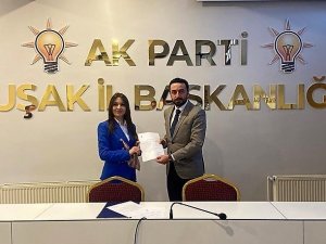 Genç Melisa Milletvekili Aday Adaylığı Müracaatını Yaptı