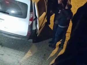 Alkollü Araç Sürerken Yakalandı, Polisleri Boks Maçına Davet Etti