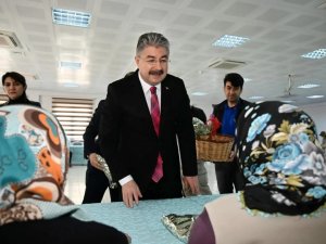 Osmaniye Valisi Yılmaz, Huzurevi Sakinleriyle Bir Araya Geldi