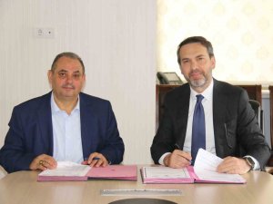 Özçelik İ̇ş Sendikası Kardemi̇r İle Ti̇s İmzalandı