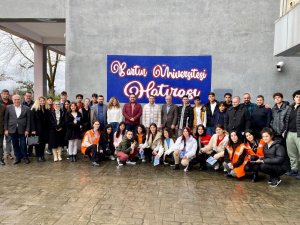 Barü Depremzede Öğrencilere Yol Arkadaşlığı Yapıyor