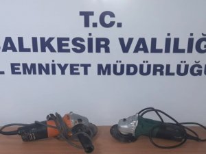 Yaşından Büyük Suç Kaydı Çıktı