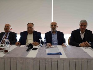 Milli Görüşçülerden Saadet Partisi’ne ‘Oynanan Oyunu Görün’ Uyarısı