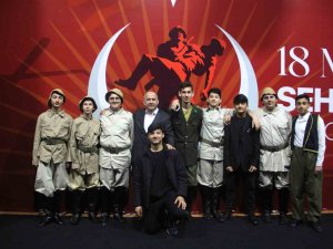 Çanakkale Destanı Tiyatro Oyununda