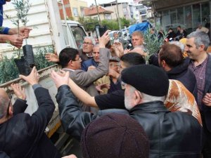 Cumhuriyet’in 100. Yılında Doğaya 100 Zeytin Fidanı Armağan Edildi