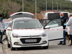 Hastane Acil Servisi Otoparkında Araç İçinde Başında Poşetle Ölü Bulundu