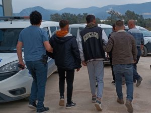 Maden Sahasında Şüphe Üzerine Yakalandılar