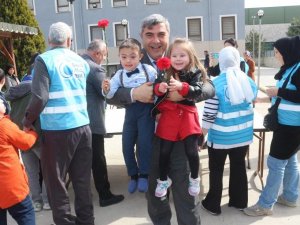 Afyonkarahisar’da +1 Farkla Depremzedelerin Yanındayız Etkinliği