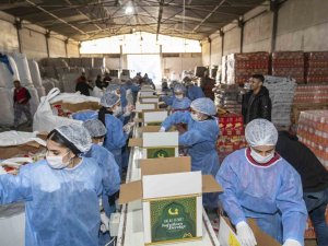 Mersin Büyükşehir Belediyesi, Ramazan Ayında 120 Bin Haneye Gıda Kolisi Ulaştıracak