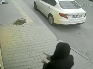 Eşi İle İlişkisi Olduğunu Düşündüğü Şahsı Takip Ederek Başından Vurdu