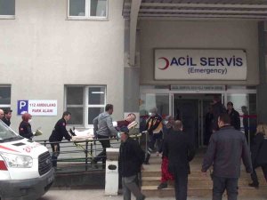 Erdek Belediye Başkanı Burhan Karışık, Bıçaklı Saldırıda Yaralandı