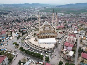 Abdülhamid Han Camii’nde Teravih Namazları Çadırda Kılınacak