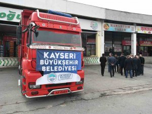 Başkan Büyükkılıç 2 Kamyon Yardım Tırını Adıyaman’a Uğurladı