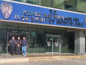 Antalya’da Kesinleşmiş Hapis Cezasıyla Aranan 2 Kişi Yakalandı