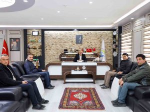 Başkan Öztürk Eyt’den Faydalanan Personelleriyle Vedalaştı