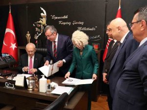 Chp Lideri Kılıçdaroğlu: "Adaylık İçin Belgelerimizi Hazırlayıp Ysk’ya Teslim Ettik"