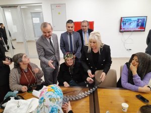 Aldoğan Deprem Bölgesinden Gelen Velileri Ve Öğrencileri Dinledi