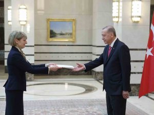 Cumhurbaşkanı Erdoğan, Birleşik Krallık Büyükelçisi Jill Morris’i Kabul Etti