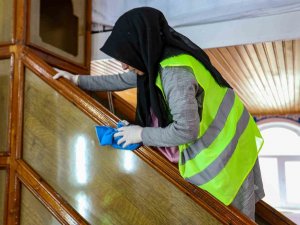 Van’da Ramazan Öncesi Cami Temizliği