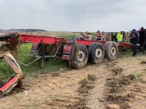 Şanlıurfa’da Sele Kapılan Sürücünün Tır Dorsesine Ulaşıldı