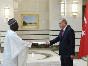 Cumhurbaşkanı Erdoğan, Gambiya Büyükelçisi Conteh’i Kabul Etti