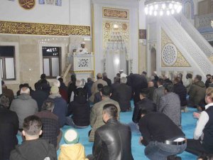 Hakkari’de İlk Teravih Namazı Kılındı