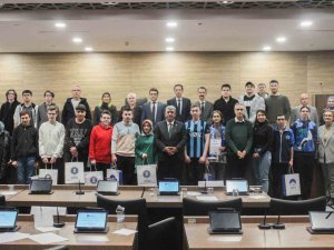 Kütahya’da Ödüllü Bilgi Yarışması Sonuçlandı