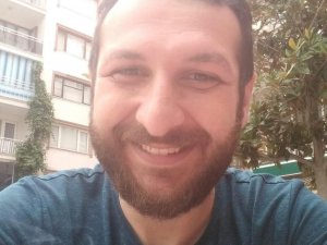 Annesini Öldürüp Çatıdan Atlayan Şahıs Hastanede Hayatını Kaybetti