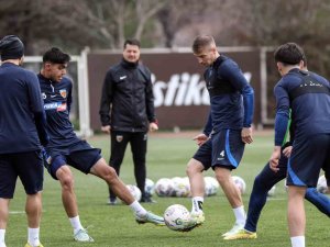 Kayserispor, İ̇stanbul Yolcusu