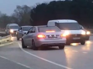 Bursa’da Ters Şeritten Giden Otomobil, Ölüme Meydan Okudu