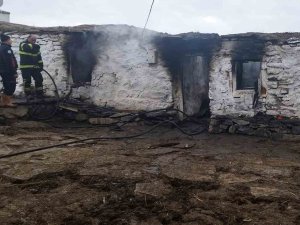 Ardahan’da Ahırda Çıkan Yangın Korkuttu