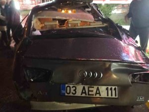 Tıra Çarpan Otomobil Sürücüsü Hayatını Kaybetti