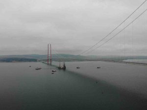 120 Metrelik Platform, 67 Metreye İndirilerek Çanakkale Köprüsü’nün Altından Geçirildi