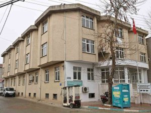 Belediye Binası Mahalle Konağı Oluyor