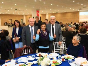 Başkan Gürün; “Yaşlılarımızın Sağlık Ve Sosyal İhtiyaçlarını Karşılıyoruz”