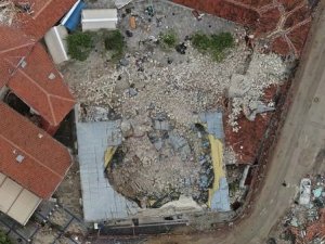 Depremde Hasar Gören Yapılar 3 Boyutlu Modelleniyor