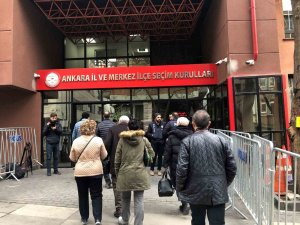 Cumhurbaşkanı Adaylarından 11’i İçin 100 Bin İmza Süreci Devam Ediyor