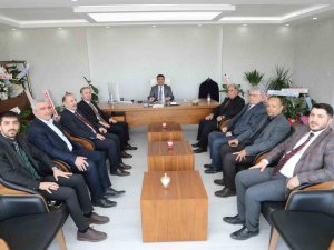 Ağrı Milli Eğitim Müdürü Kökrek’ten, Ak Parti Ağrı İ̇l Başkanlığına “Hayırlı Olsun” Ziyareti